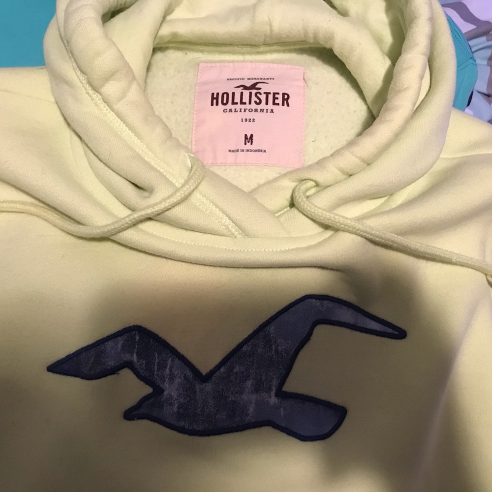 Hollister Tie Dye Logo Graphic Hoodie Sweatshirt, Size Medium